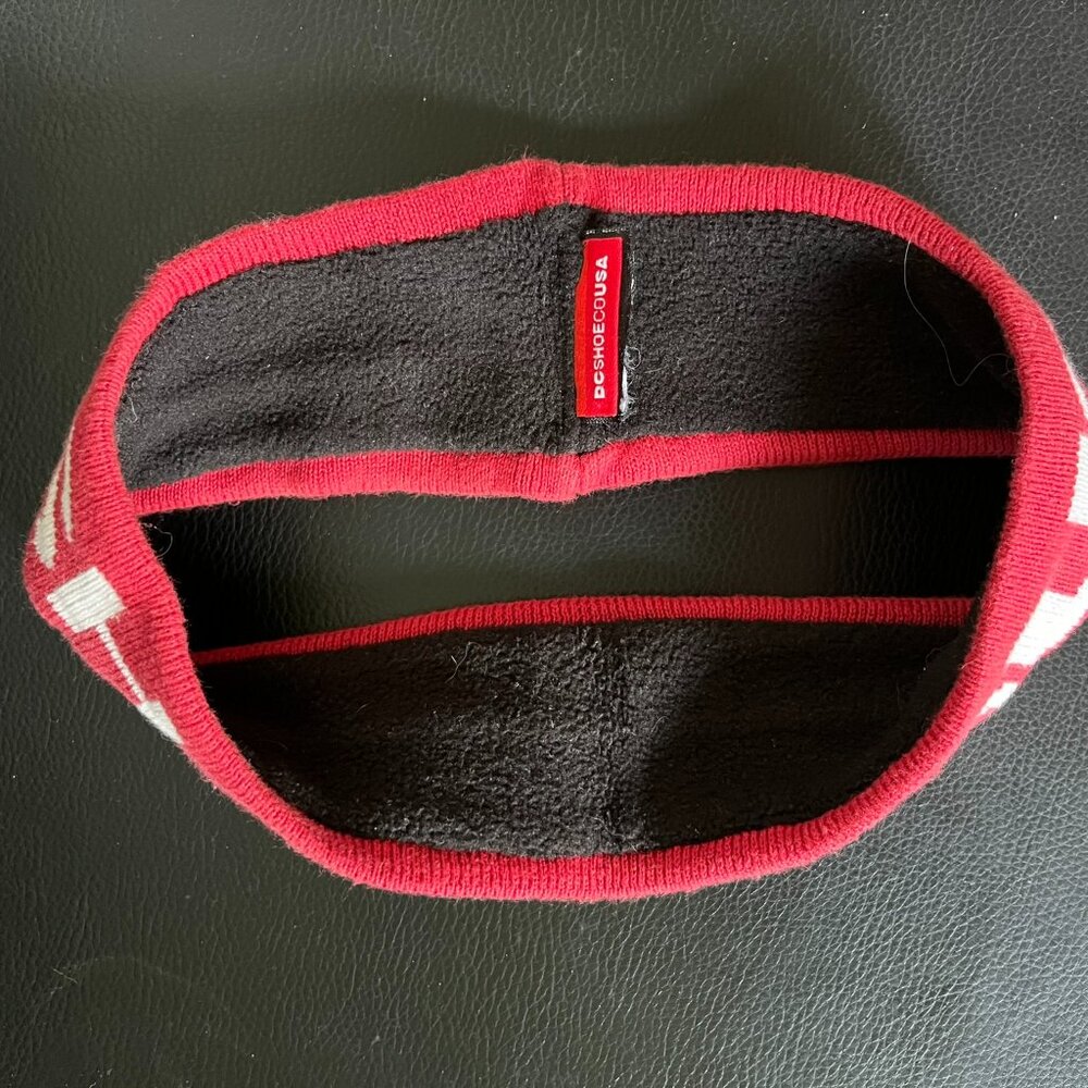 DC Shoe Bandana for Winter - Picture 3 of 3
